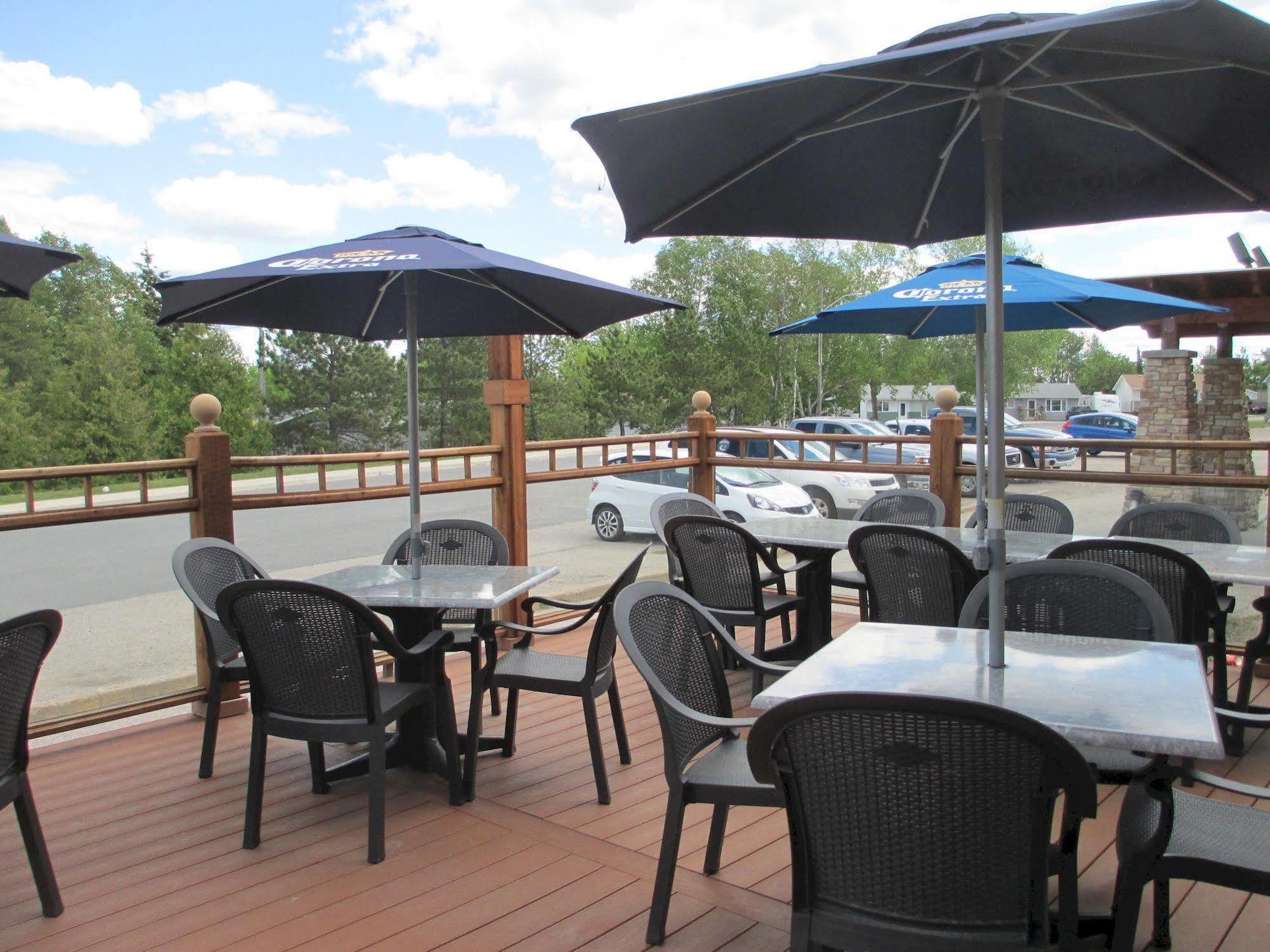 Balmer Hotel Red Lake Esterno foto